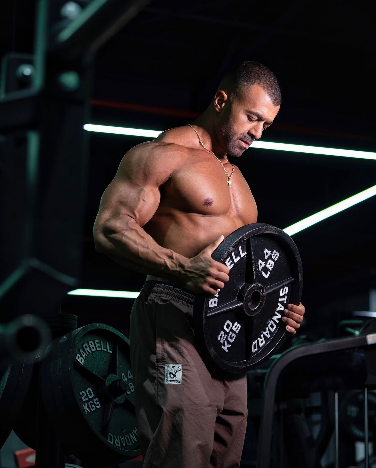 Joe Sawaya training in the gym